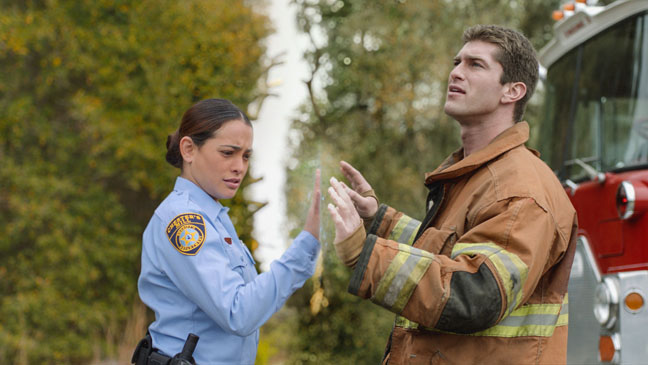 under-the-dome-cancelled-renewed-cbs-second-season