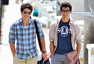 Cancelled and Renewed Shows 2010: Disney cancels Jonas LA