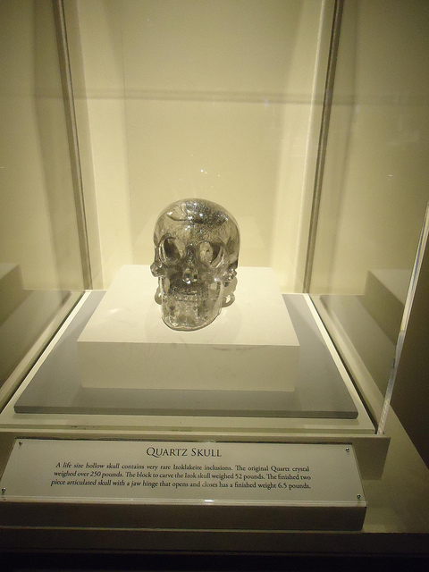 Quartz Skull HOsuton Museum Natural Science